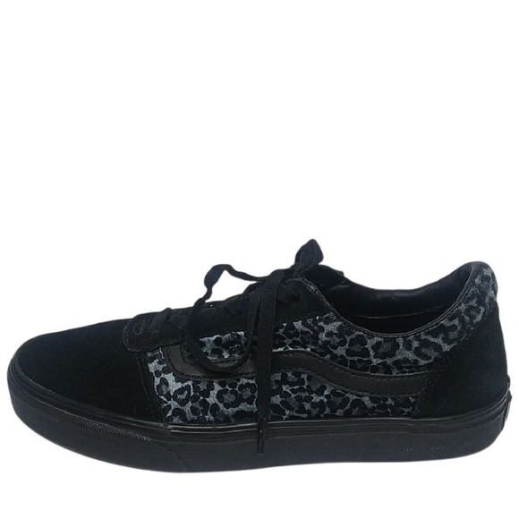 Vans Shoes - Vans Ward Sneakers Womens 9.5 Black Grey Leopard Print Suede Low Top Skate Shoes